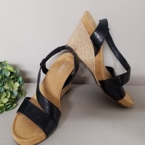 Aerosoles Navy Espadrilles 9M NWOT